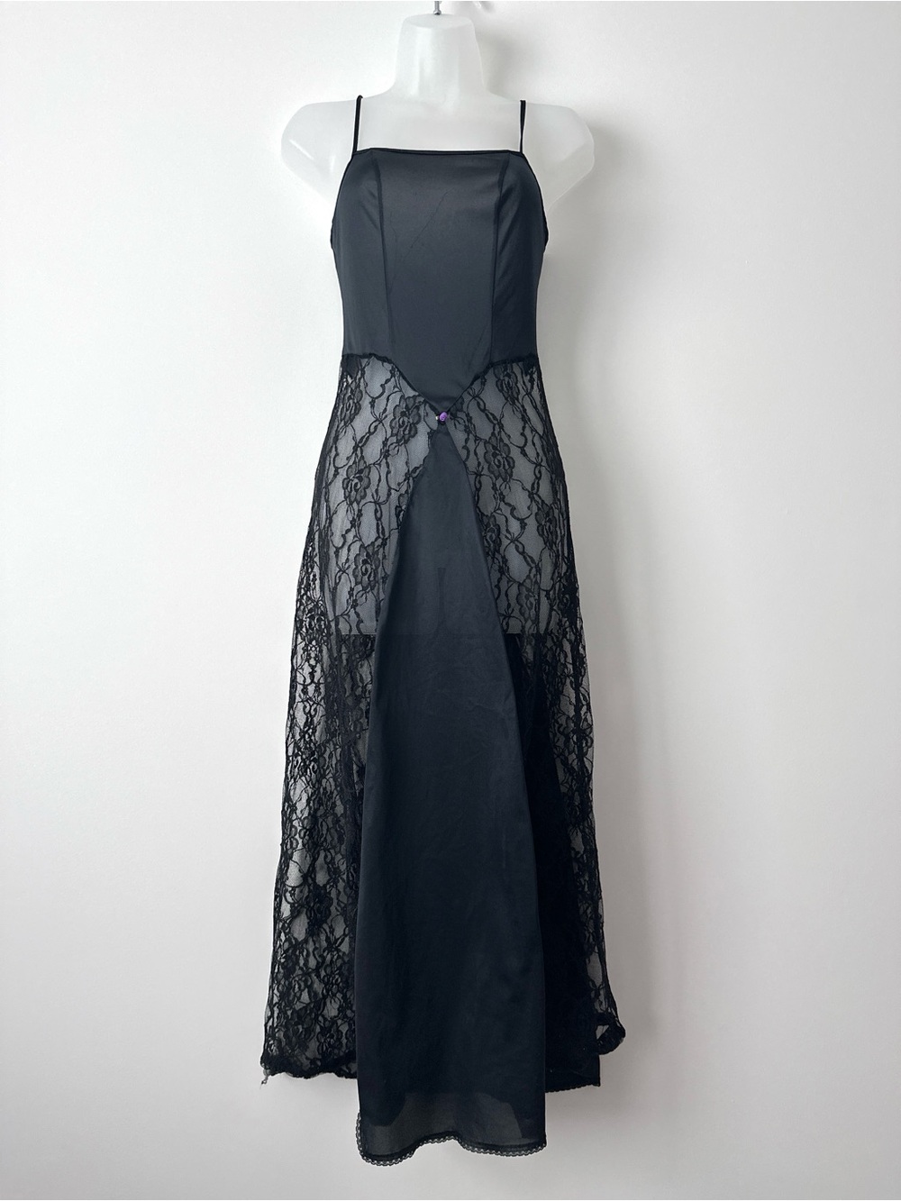 fredrick’s of hollywood lace rosebud maxi nightgown